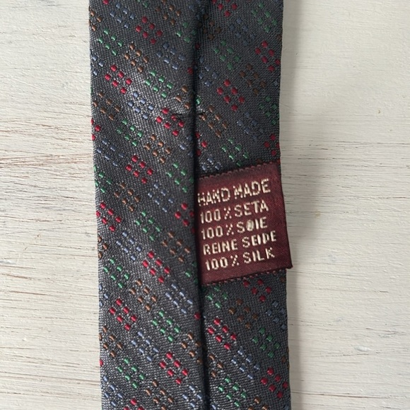 Nordstrom, Hand Sewn, 100% Silk Vintage Tie. Made in Italy. - Picture 5 of 6